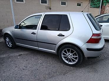 Volkswagen Golf: 2003 г., 1.6 л, Механика, Бензин, Хэтчбэк — 4
