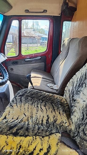 т2 транспортер: Mercedes-Benz T1: 1991 г., 3 л, Ручные, Дизель, Фургон — 5