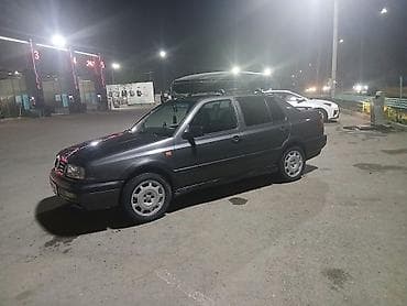 продается автомойка: Volkswagen Vento: 1992 г., 2 л, Механика, Бензин, Седан — 9