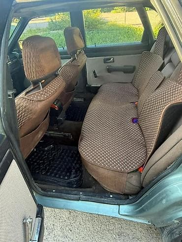 mazda kronos: Audi 100: 1985 г., Седан — 6