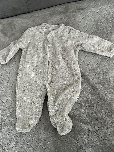 Бодилер, түсү - Боз