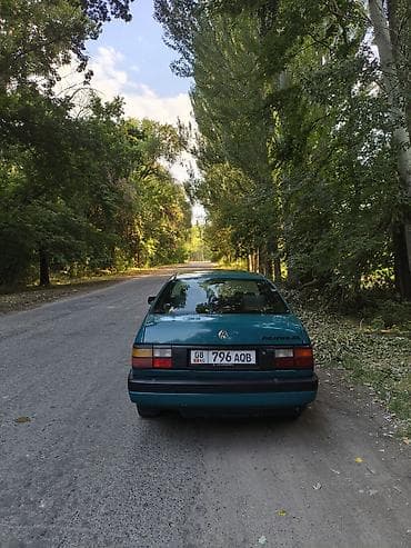 lexus rx продаю: Volkswagen Passat: 1992 г., Механика, Бензин, Лифтбек — 3