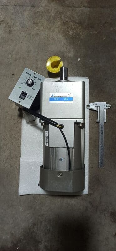 оборудование для бутиков: Электродвигатель с редуктором + регулятор Мощность - 750Вт Напряжение — 1