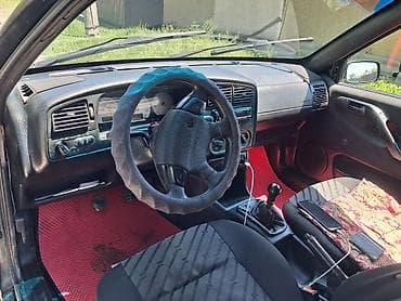 Унаа сатуу: Volkswagen Passat Variant: 1993 г., 1.8 л, Кол менен иштөөчү, Бензин, Универсал — 7