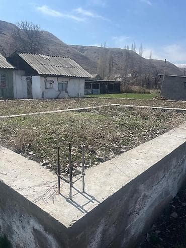 суточный дом в оше: Уй сатылат Бербулак айылы 8 сотых 2 комната времянкасы бар таза Аба — 7