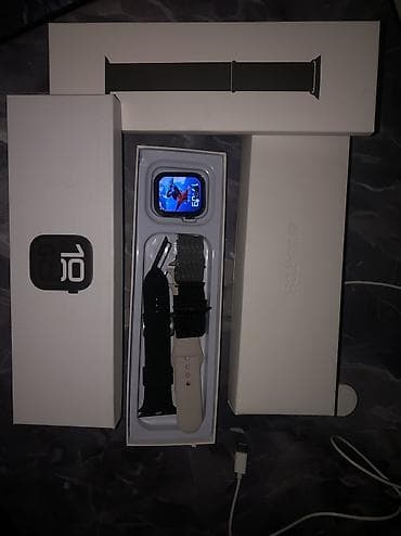 Apple Watch 2024 SE почти новый состояние идеальный сарапина нет