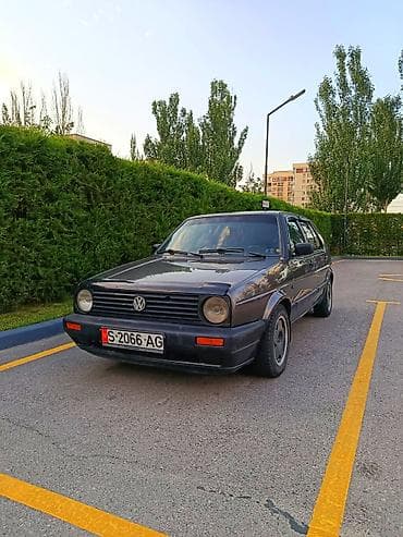 Volkswagen Golf: 1990 г., 1.8 л, Механика, Хэтчбэк at lalafo.kg Volkswagen Golf: 1990 г., 1.8 л, Механика, Хэтчбэк