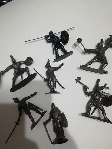 helldivers 2: Набор пластиковых солдатиков-рыцарей (средневековые воины). - — 3