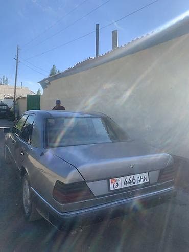 Mercedes-Benz W124: 1992 г., 3 л, Автомат, Седан — 2