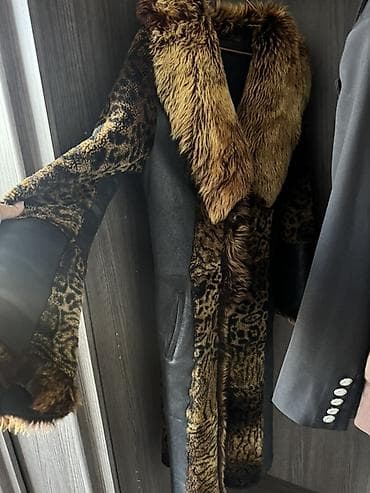 дублёнку: Длинная женская дублёнка с комбинированной отделкой из фактурного меха — 2