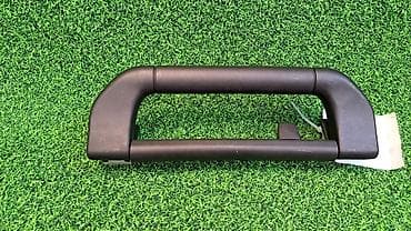 elave is: Ручка салона потолочная задн левая Е53 8 257 —-226,1 969 —-983 Год — 2