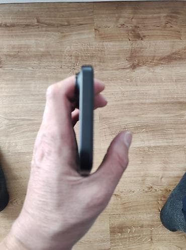 роутер тв приставка: IPhone 16, Б/у, 128 ГБ, Черный, Защитное стекло, Чехол, Коробка, 98 % — 4