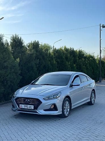 Hyundai Sonata: 2018 г., 2 л, Автомат, Газ, Седан