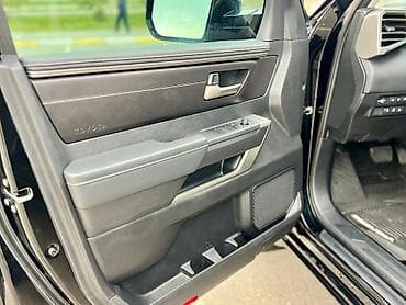 решотка на стрим: Toyota Sequoia: 2022 г., 3.5 л, Автомат, Гибрид, Внедорожник — 9