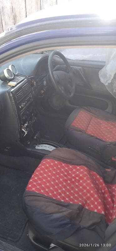 vento капот: Volkswagen Polo: 1999 г., 1.5 л, Автомат, Бензин, Хэтчбэк — 7
