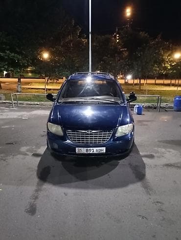 7 местные: Chrysler Voyager: 2001 г., 2.4 л, Автомат, Бензин, Минивэн — 5