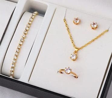 Все по 490 сом Ювелирные наборы с камнями (бижутерия) Состав каждого