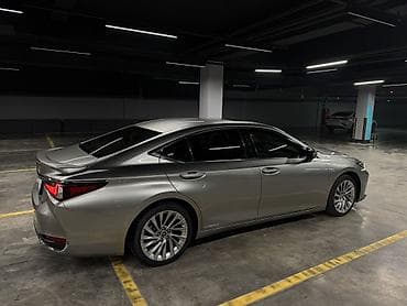 sprinter tdi: Lexus ES: 2019 г., 2.5 л, Гибрид, Седан — 3