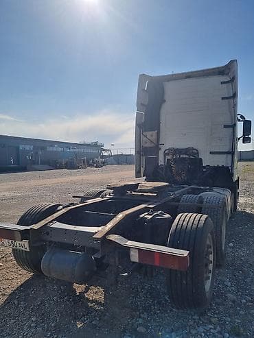 кузов на вольво: Тягач, Volvo, 2000 г. — 3