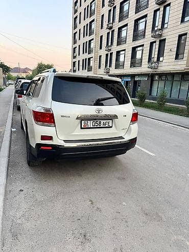 lx 470 2006: Toyota Highlander: 2011 г., 3.5 л, Бензин, Внедорожник — 3