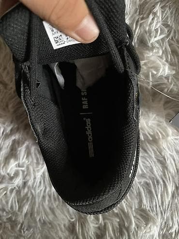 Жеке буюмдар: Эркектердин кроссовкасы, 43, Adidas, Жаңы, түсү - Кара — 5