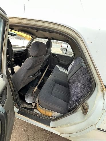 Продажа авто: ГАЗ 3110 Volga: 1990 г., Седан — 5