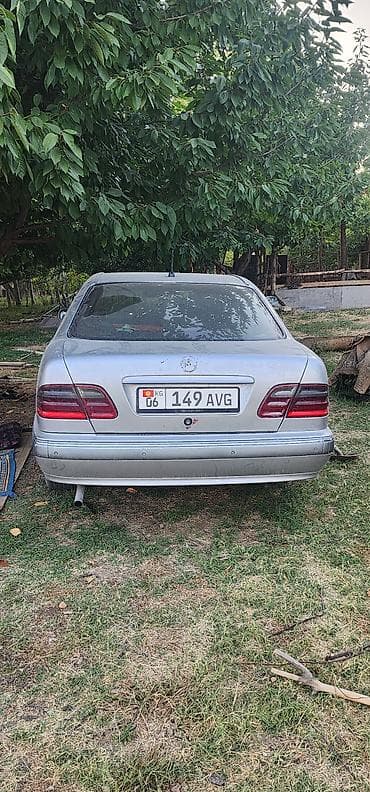 surron ultra bee: Mercedes-Benz E-Class: 2001 г., Седан — 1