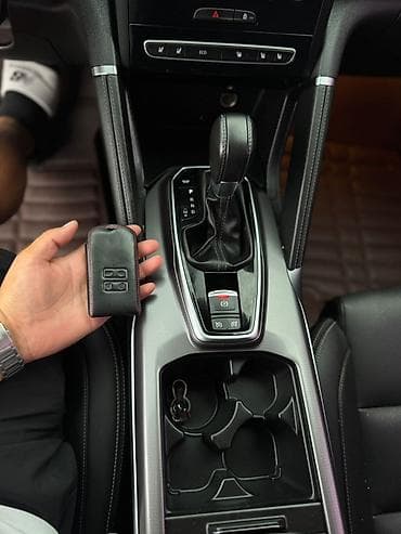 range rove: Renault QM6: 2020 г., Кроссовер — 6