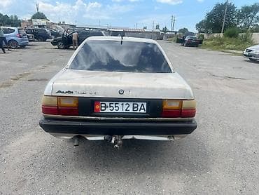 e klass: Audi 100: 1984 г., Механика, Седан — 3
