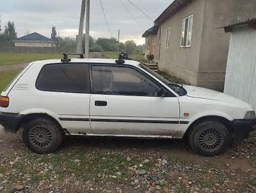 багажник спада: Toyota Corolla: 1991 г., Ручные, Бензин, Хэтчбэк — 3