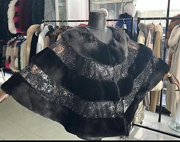 чёрный кожаный плащ: Пончо, Классика, Осень-весна, Мех, С меховой отделкой — 1