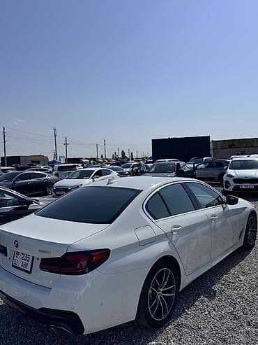 geely e5: BMW 520: 2020 г., 2 л, Автомат, Бензин, Седан — 3