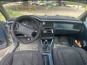 Audi: Audi 80: 1988 г., Механика, Седан — 3
