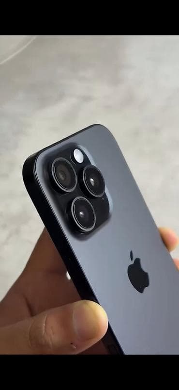 hyper x cloud: IPhone 16 Pro, Б/у, 256 ГБ, Black Titanium, Защитное стекло, Чехол — 1