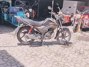 Мототехника: Honda (коммутерный мотоцикл) - Тип: бензиновый дорожный мотоцикл - — 1