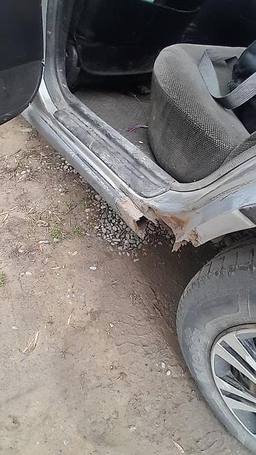 matiz diska: Nissan Primera: 1993 г., 2 л, Механика, Бензин, Седан — 7