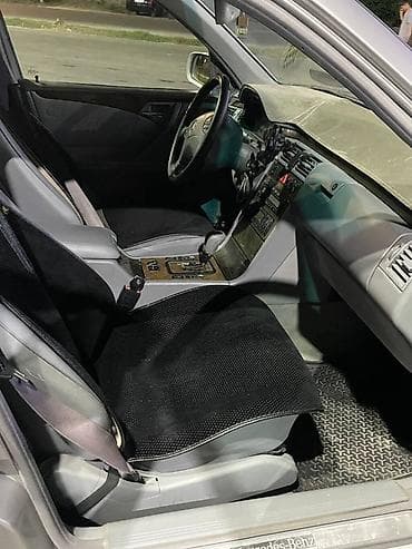 автомобил нива: Mercedes-Benz E-Class: 2002 г., 3.2 л, Автомат, Бензин, Седан — 8