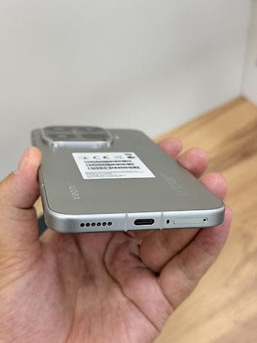 сяоми машина: Xiaomi, 15 Pro, Б/у, 512 ГБ, цвет - Серебристый, 2 SIM — 4