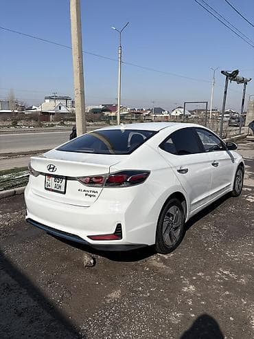elentra: Hyundai Elantra: 2020 г., 1.6 л, Гибрид, Седан — 4