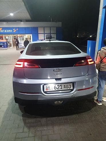 shevrole volt: Chevrolet Volt: 2013 г., Гибрид, Хэтчбэк — 3