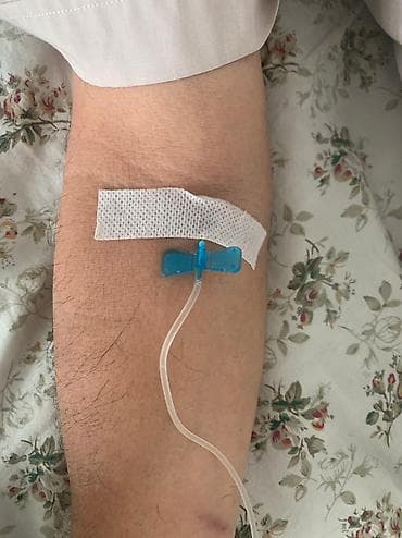 неттоп бишкек: Багуучу киши | Анализдер, Ички булчуңга ийне саюу, Венага капельница коюу — 1