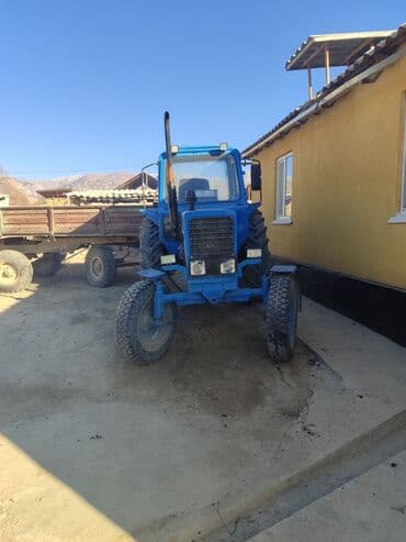 продаю в связи с переездом: Трактор колесный синего цвета с прицепом. Телешкасы менен сатылат — 12