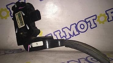 Nissan Murano 2006 год, педаль газа