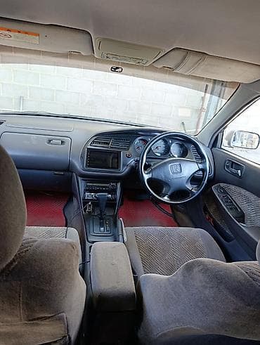 Honda Accord: 1998 г., 2 л, Автомат, Бензин, Седан — 2