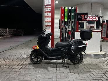 Скутеры: Макси-скутер Yamaha, 180 куб. см, Бензин, Б/у — 10