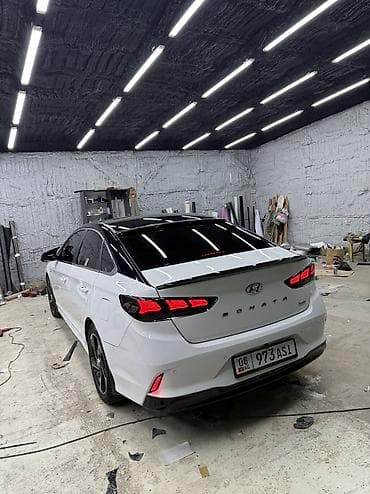 Оклейка крыши автомобиля виниловой пленкой (глянцевый «панорамный» at lalafo.kg Оклейка крыши автомобиля виниловой пленкой (глянцевый «панорамный»