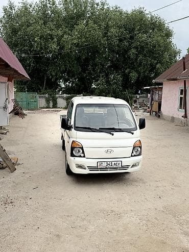 2 gz: Hyundai Porter: 2013 г., Механика, Универсал — 3
