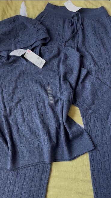 купить спортивный костюм женский недорого от производителя: Uniqlo — вязаный комплект Cable Knit Из Японии - Состав: мягкий — 4