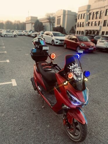 тенты на авто: Макси-скутер 175 куб. см, Бензин, Б/у — 3