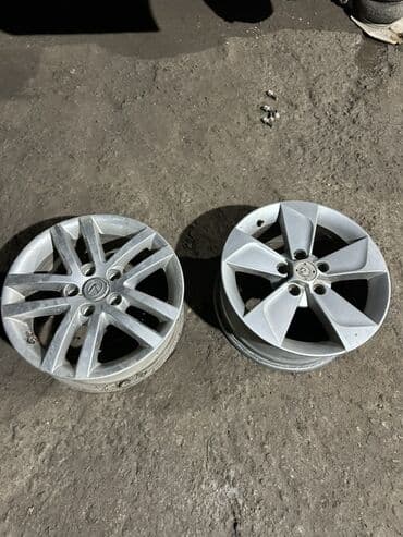 Литые Диски R 16 Lexus, Пара, отверстий - 5